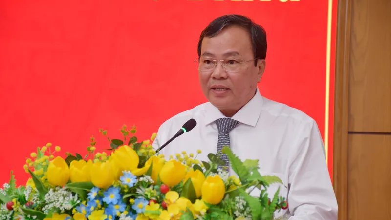Đồng chí Lê Văn Hẳn phát biểu nhận nhiệm vụ