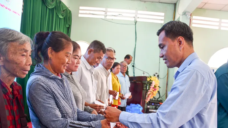 Xây mái ấm, trao yêu thương đến người dân vùng biên giới Tây Ninh