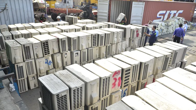 600 bộ máy lạnh cũ nhập lậu vào cảng Cát Lái