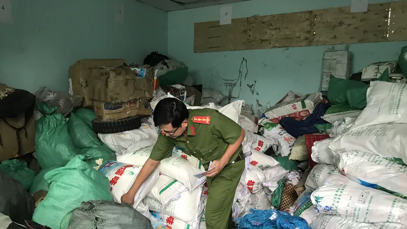 Thu giữ hơn 3.000 gói bột ngọt giả nhãn hiệu Ajinomoto