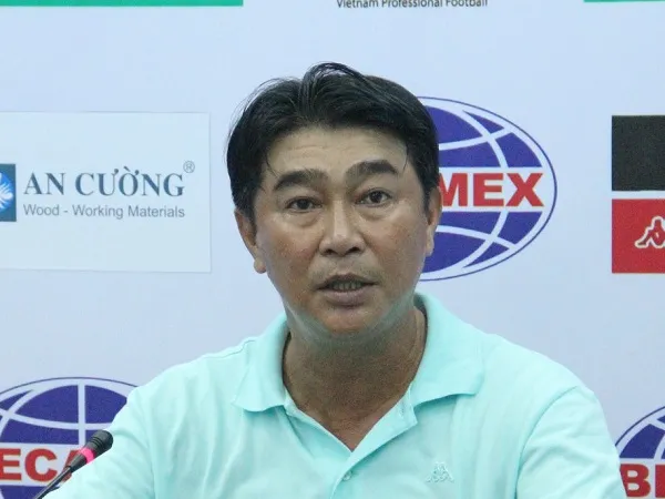 HLV Trần Minh Chiến