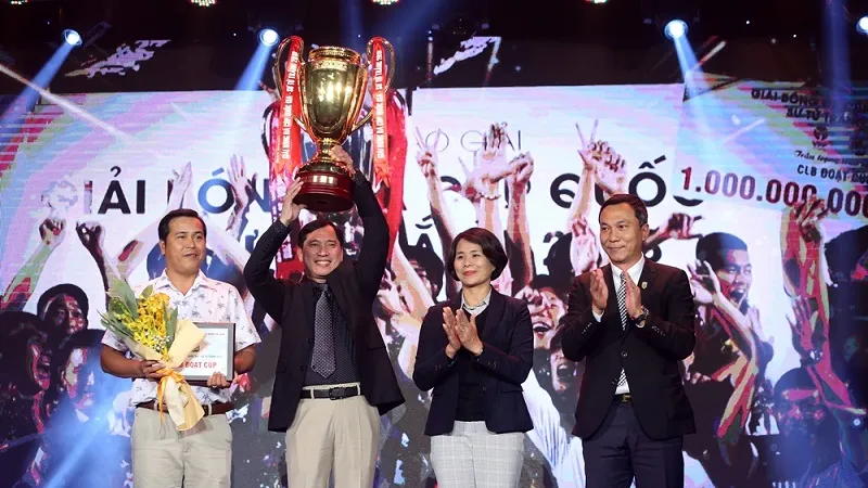 Đại diện đội Becamex Bình Dương tại Gala trao giải mùa bóng 2018