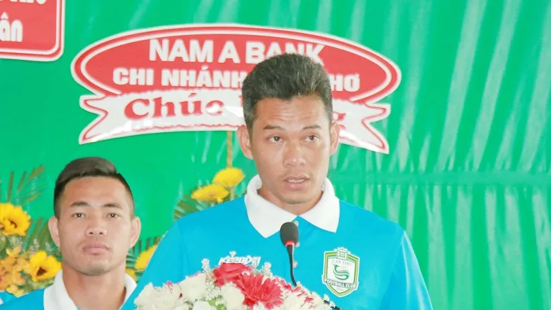Đội trưởng Văn Quân (Cần Thơ) nhận mức phạt nghiêm khắc từ VFF. Ảnh: DƯƠNG THU