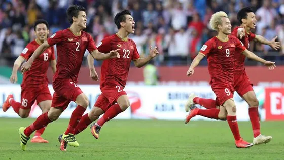 ĐT Việt Nam đang là ĐKVĐ AFF Cup 