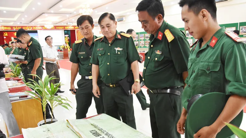 Quân khu 7 triển lãm ảnh kỷ niệm 72 năm ngày Thương binh - Liệt sĩ