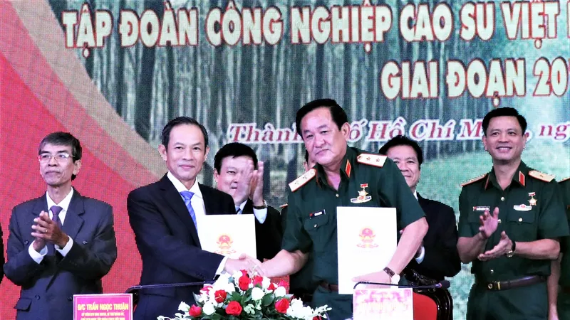 Phát triển ngành cao su gắn với thế chiến lược quốc phòng