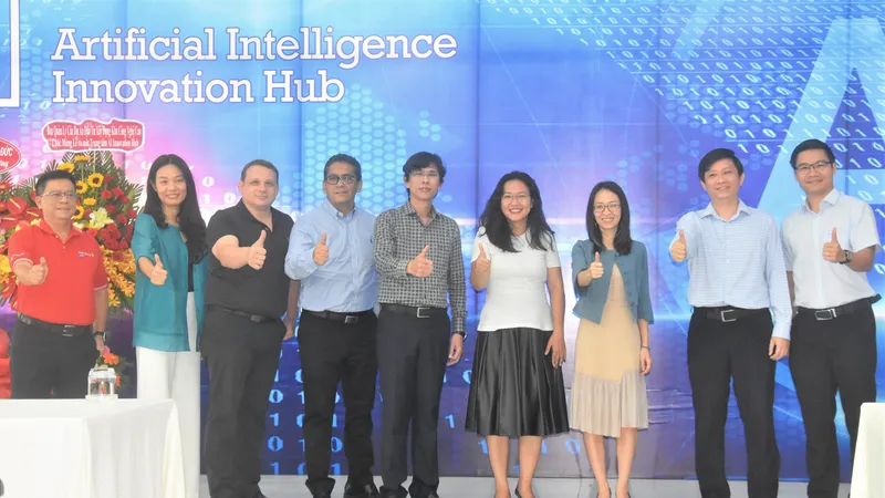 Ra mắt trung tâm AI Innovation Hub và công bố cuộc thi AI Hack 2020