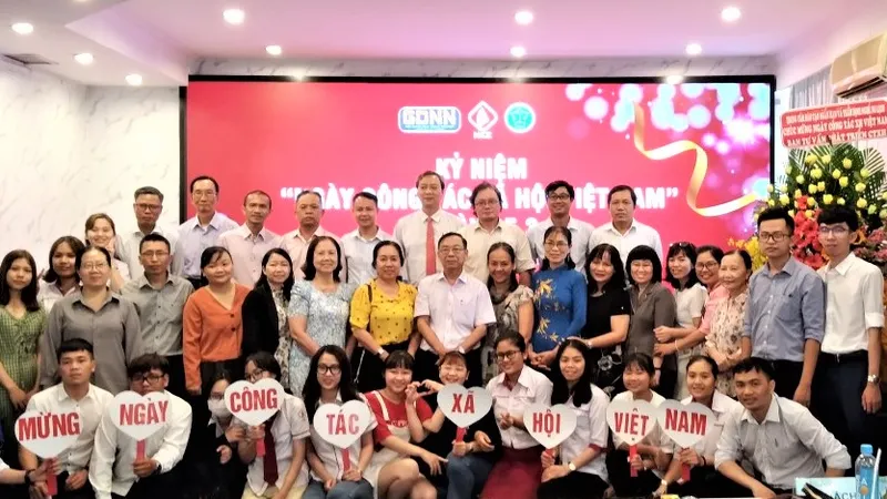 Thầm lặng nghề “làm dâu trăm họ“