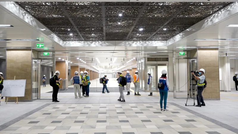 Cận cảnh bên trong tầng hầm B1, B2 Ga Nhà hát Thành phố tuyến metro Bến Thành - Suối Tiên 