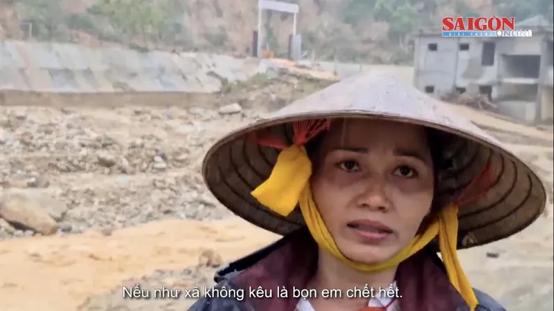 ''Bọn em chạy, chỉ bộ đồ chứ không có dép, xã không kêu là bọn em chết hết''