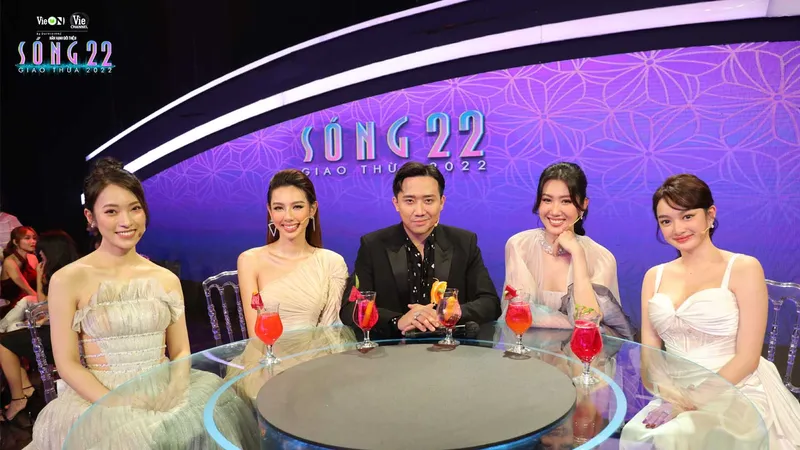 Trấn Thành, Thúy Ngân, Hoa hậu Thùy Tiên, Kaity Nguyễn, Khánh Vy dẫn dắt Sóng 22 