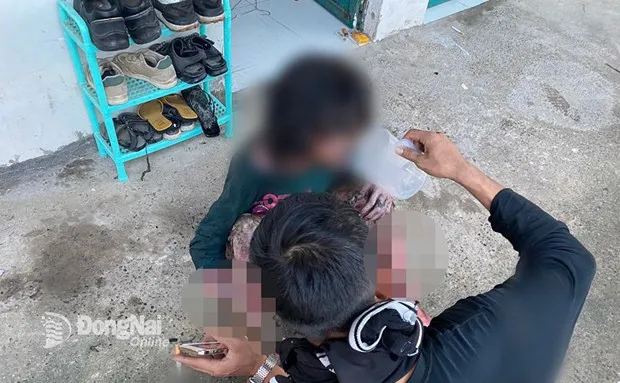 Podcast bản tin trưa 3-6: Giả danh sĩ quan quân đội để lừa đảo; Ghen tuông mù quáng, phóng hỏa khiến 7 người bỏng nặng