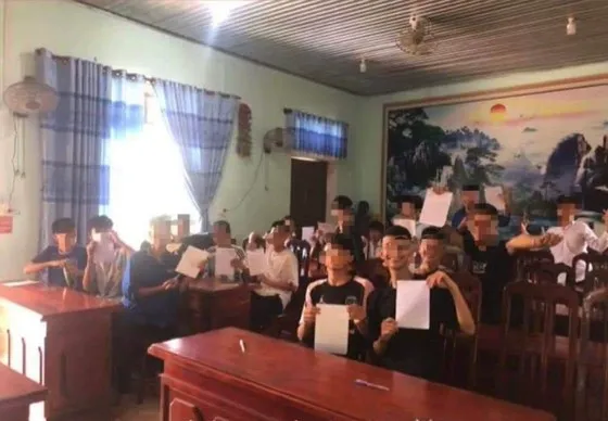 Podcast bản tin tối 8-6: Vụ 30 học sinh hành hung bạn: Thêm một học sinh bị đánh nhưng Trường THCS Hưng Thủy giấu nhẹm; Kỷ luật phó trưởng ban say xỉn hành động phản cảm