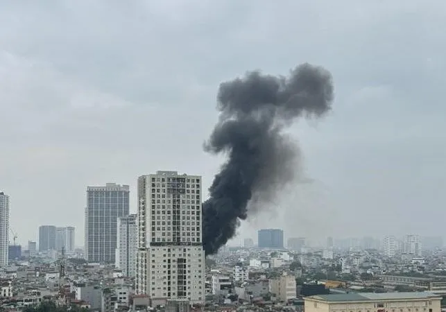 Podcast bản tin trưa 16-9: Hỏa hoạn tại số 28 Vũ Trọng Phụng, quận Thanh Xuân; Cháy tại Trung tâm tiêm chủng chất lượng cao Quốc Oai