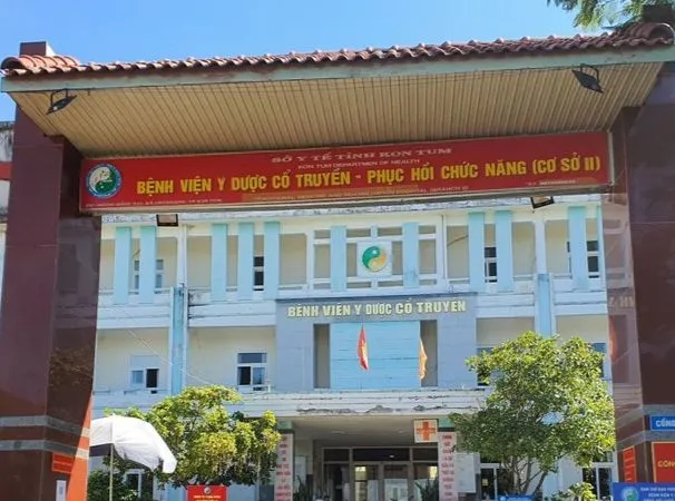 Podcast bản tin trưa 4-11: Cách chức giám đốc bệnh viện y dược cổ truyền vì có quan hệ bất chính; Thông tin vụ EU Tourist nhận hơn 1,2 tỷ đồng rồi bỏ trốn
