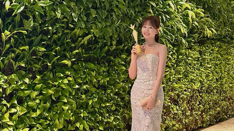 Hari Won được trao giải Asia Model Awards 2023 tại Hàn Quốc