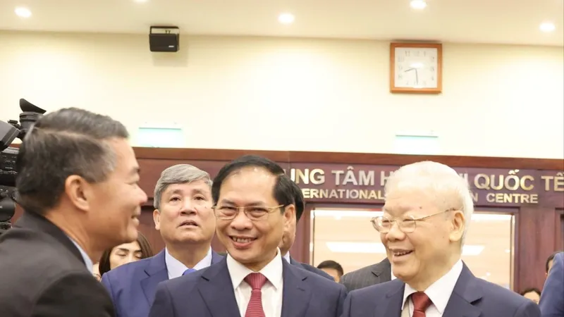 Podcast bản tin trưa 19-12: Bản sắc “ngoại giao cây tre” đã tạo thay đổi về chất trong quan hệ với các nước lớn