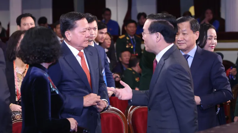 Podcast bản tin tối 7-1: Kỷ niệm 45 năm Ngày Chiến thắng chiến tranh bảo vệ biên giới Tây Nam; Ngư dân đánh bắt trúng hàng tấn cá cơm biển đầu năm