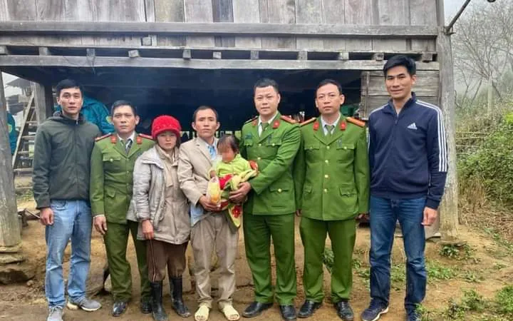 Podcast bản tin tối 12-1: Cháu bé 2 tuổi sống sót kỳ diệu sau hơn 1 ngày đêm lạc trong rừng rậm