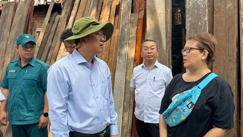 Podcast bản tin tối 2-4: Phó Bí thư Thường trực Thành ủy TPHCM Nguyễn Hồ Hải thăm, động viên các hộ dân trong vụ cháy ở quận 8