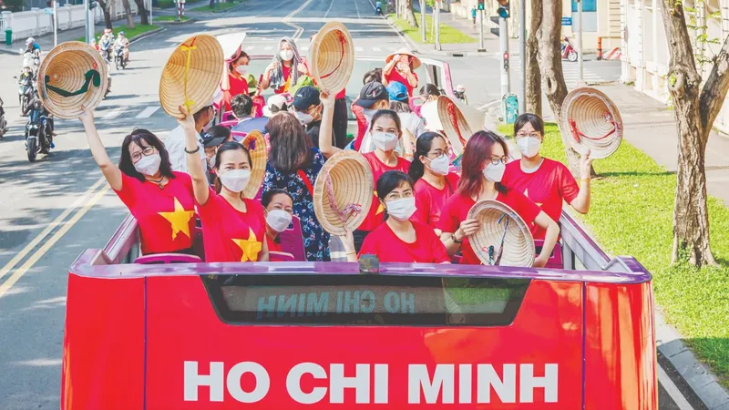 Podcast bản tin trưa 14-4: Lễ 30-4 và 1-5: Nhộn nhịp du lịch trong và ngoài nước; Phá tụ điểm đá gà ăn tiền quy mô lớn