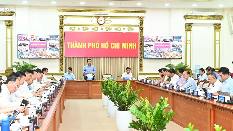 Podcast bản tin trưa 4-7: Tận dụng tối đa lợi thế để đưa TPHCM vào nhóm 100 thành phố đáng sống; Tỷ giá USD/VND tiếp tục lên mức cao kỷ lục