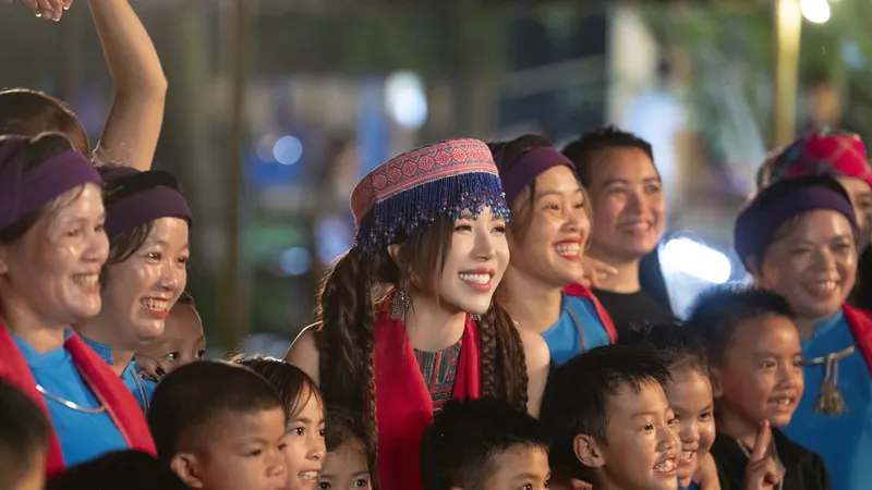 Trang Pháp ra mắt ca khúc ý nghĩa “Mãi là người Việt Nam”
