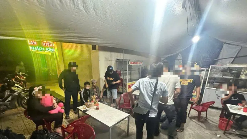 Podcast bản tin ANTT 23-8: Bắt giữ 4 đối tượng mua bán người, ép nạn nhân làm tiếp viên quán karaoke