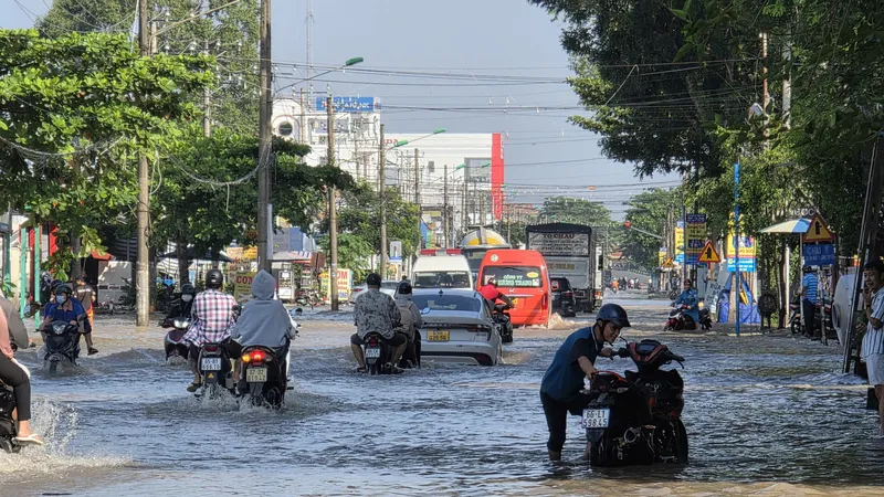 Podcast bản tin trưa 11-9: Triều cường vượt báo động 3, nhiều nơi ngập nặng ở Cần Thơ