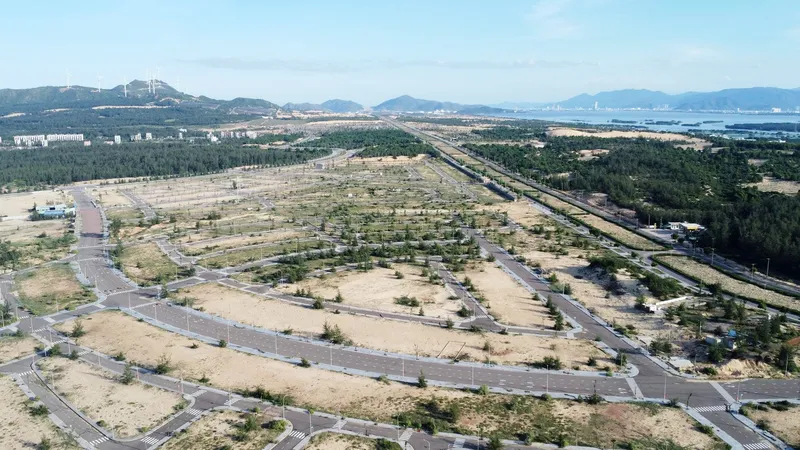 Podcast bản tin ANTT 11-9: Gia Lai cảnh báo tiến độ ì ạch của dự án Nhơn Hội New City; Giả mạo Tổng đài các hãng taxi trên không gian mạng
