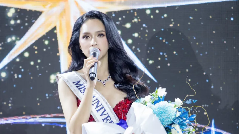 Hương Giang là đại diện Việt Nam tham gia Miss Universe 2025