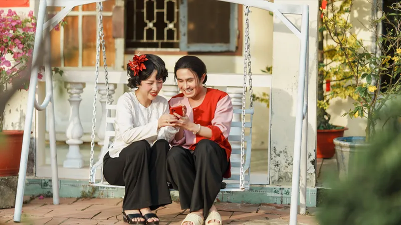 Huỳnh Lập ra mắt phim tết “Cậu Út cậu con Cúc”