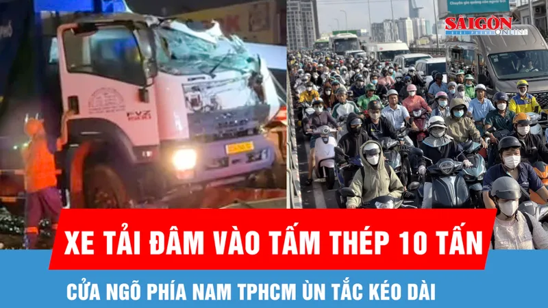 Xe tải va chạm tấm thép hơn 10 tấn, giao thông cửa ngõ Nam TPHCM tắc nghẽn
