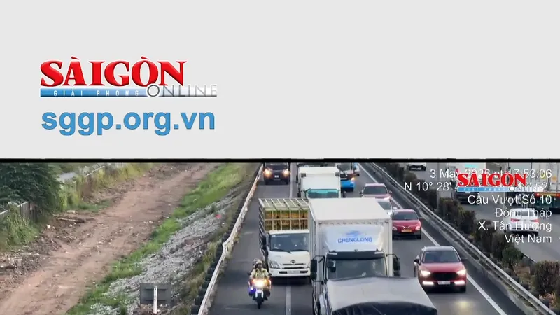 Ngày cuối kỳ nghỉ lễ, người dân đổ về TPHCM, nhiều tuyến đường cửa ngõ ùn tắc