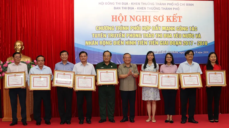 Đẩy mạnh tuyên truyền, nhân rộng điển hình thi đua yêu nước