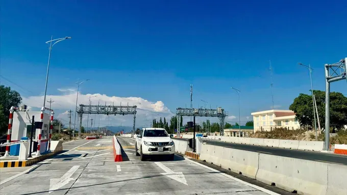 Dai Ninh Interchange on the Vinh Hao – Phan Thiet Expressway, where the route’s operations center is located