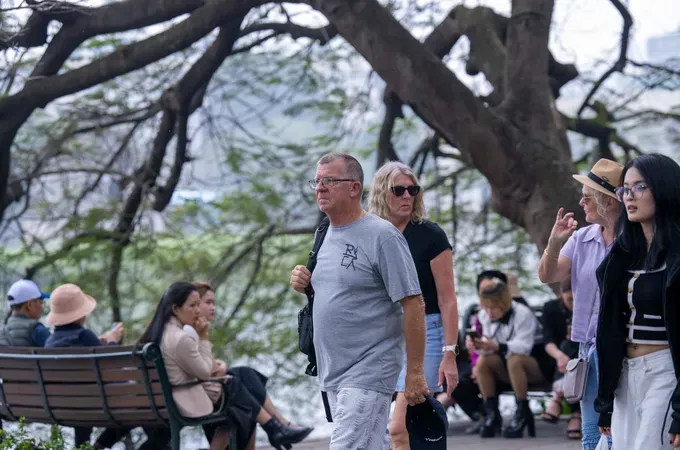 Vietnam welcomes 6.76 million international visitors in Q1 2026. (Photo: SGGP)