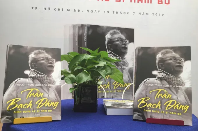 Books on Tran Bach Dang on display at the exhibition