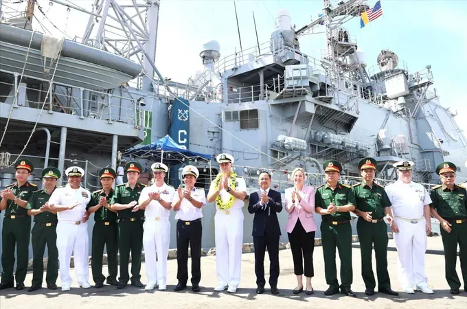 The welcoming ceremony was held at Tien Sa Port (Photo: SGGP)