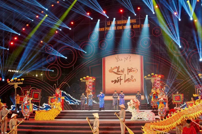 An art performance in the ceremony (Photo: SGGP)