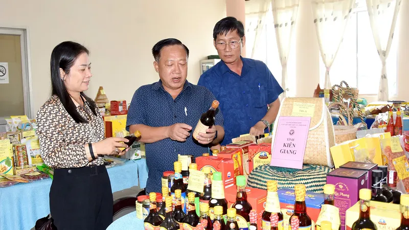 Các sản phẩm OCOP tỉnh Kiên Giang vào hệ thống siêu thị Co.opmart