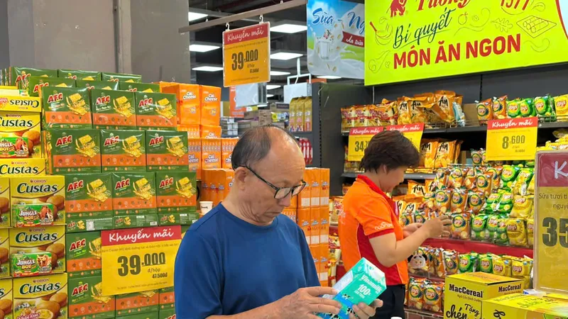 Hoạt động khuyến mãi giảm giá tại siêu thị góp phần kích cầu tiêu dùng