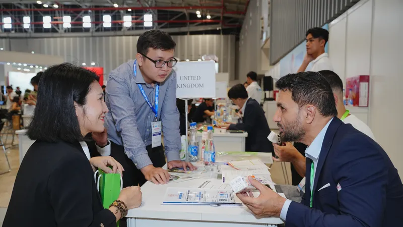 Nhiều nhà mua quốc tế đến TPHCM để tìm kiếm nguồn cung ứng hàng hóa từ các doanh nghiệp Việt Nam