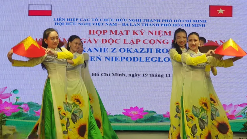 Kỷ niệm lần thứ 104 Ngày độc lập Ba Lan 