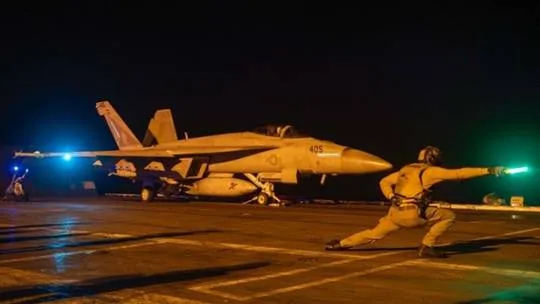 Houthi lần đầu tiên triển khai tàu ngầm không người lái 