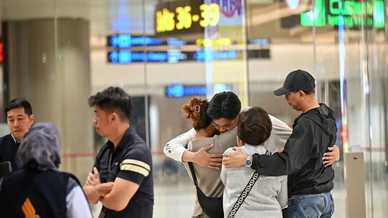 Vụ nhiễu loạn máy bay từ Anh đến Singapore: 20 người đang được chăm sóc đặc biệt