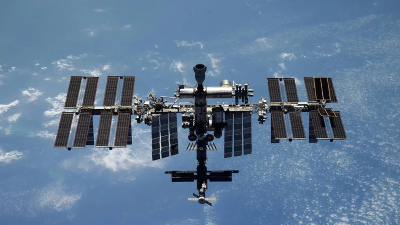 Nga và Mỹ lên kế hoạch chấm dứt hoạt động của ISS