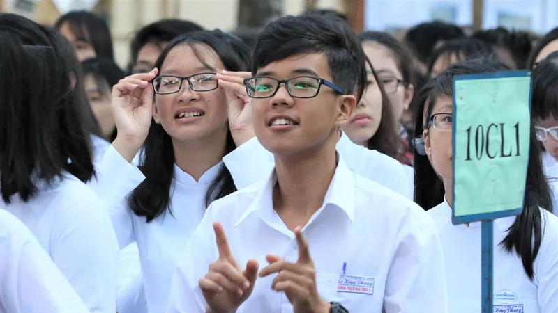 Gần 2.000 suất vào lớp 10 chuyên ở TPHCM
