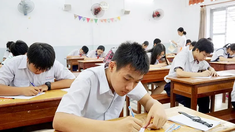 Điểm thi lớp 10 tại TPHCM: Hơn 50% dưới trung bình môn Anh, gần 50% dưới trung bình môn Toán