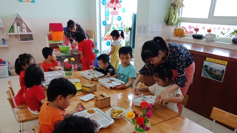 TPHCM: Không tổ chức ăn sáng cho trẻ mầm non khi quay lại trường học